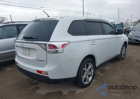 2014 Mitsubishi Outlander Se z USA, uszkodzony, nr VIN JA4AD3A30EZ010494